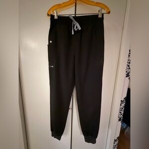 Figs Women’s High Waisted Jogger Scrub Pants